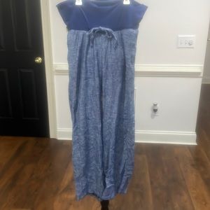 Maternity size XS wide legged pants